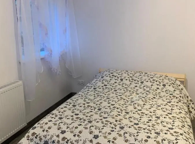 Jasminowa Przystan * Стегна